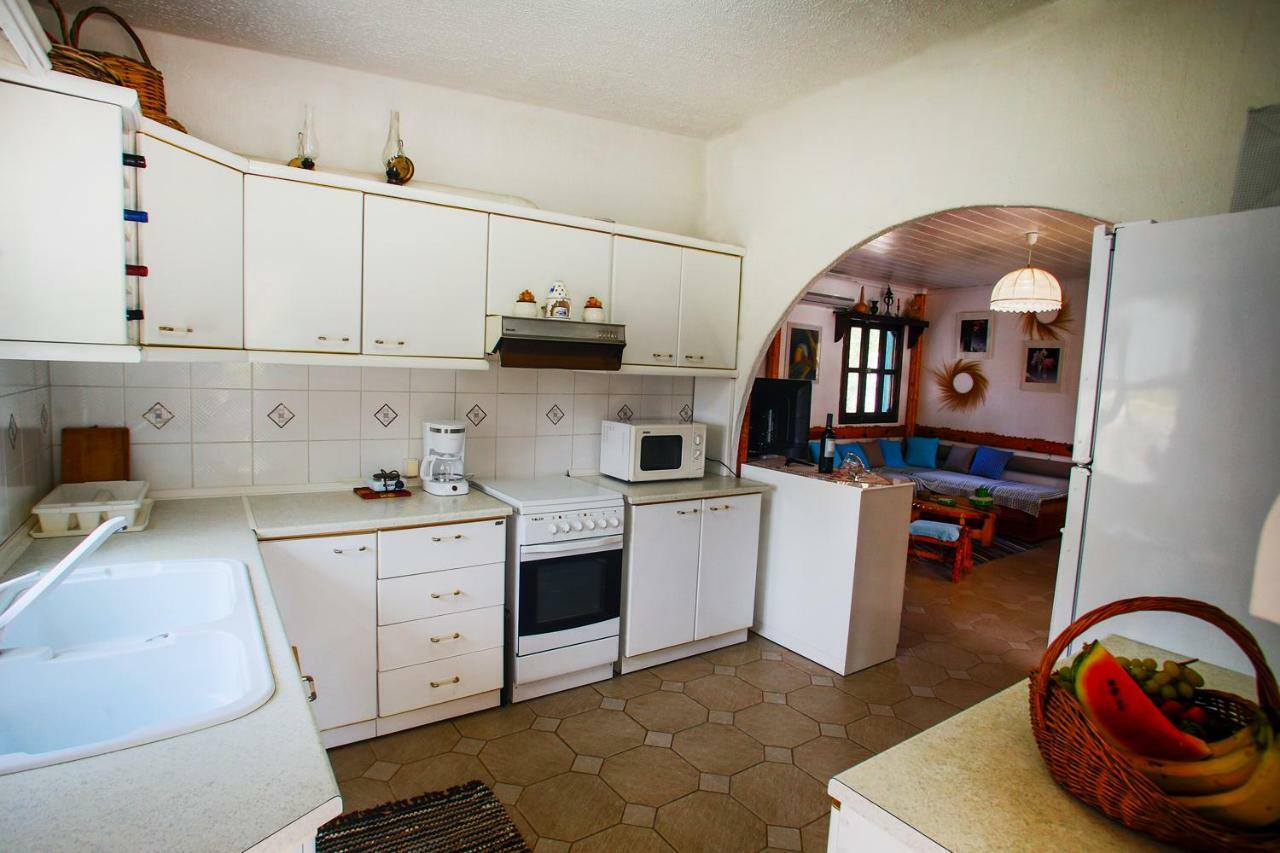 Villa Achilleas Nea Kallikrateia Exteriör bild
