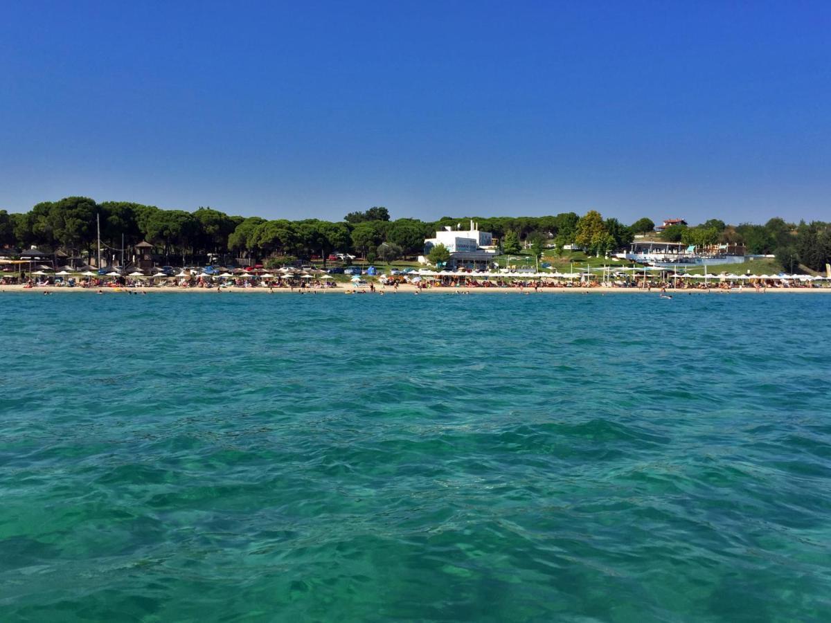 Villa Achilleas Nea Kallikrateia Exteriör bild
